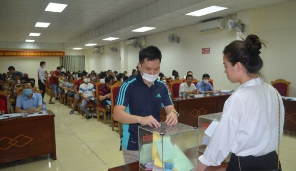 Hà Nội: Đấu giá đất tại Mê Linh có giá cao nhất 93 triệu đồng/m2