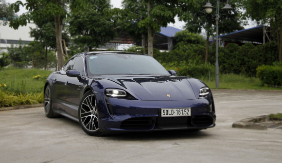 Hưởng lợi từ chính sách, Porsche Taycan sang 2023 sẽ giảm hơn 700 triệu đồng