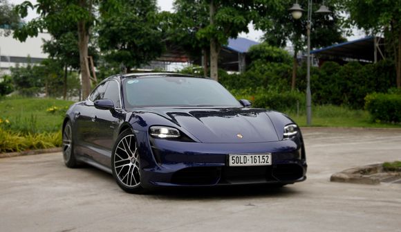 Hưởng lợi từ chính sách, Porsche Taycan sang 2023 sẽ giảm hơn 700 triệu đồng