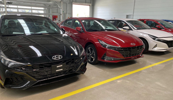 Hyundai Elantra thế hệ mới lộ ảnh tại Việt Nam