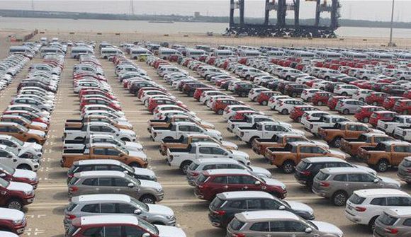 Ô tô nhập khẩu tiếp tục tăng mạnh nửa đầu tháng 8