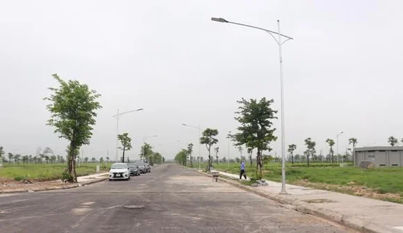 Đất đấu giá “nhảy múa” bất thường: Cẩn trọng tác động ngược