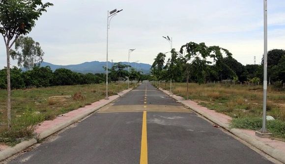 Khánh Hòa kỷ luật loạt cán bộ liên quan việc "hiến đất" làm đường trá hình