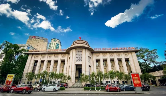 Một loạt lãi suất điều hành tiếp tục được điều chỉnh tăng mạnh