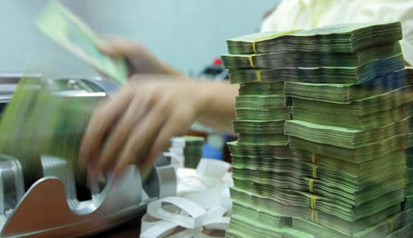 Tín dụng cuối năm: Vốn vào sản xuất nhỏ giọt, cửa hẹp cho bất động sản