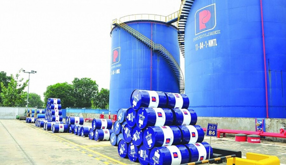 Đề xuất giảm 10% thuế các mặt hàng chế phẩm xăng