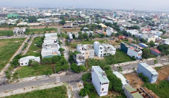 Lao đao vì “ôm” đất