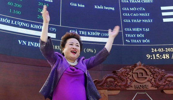 Hàng loạt sếp SeaBank mua cổ phiếu ưu đãi bằng nửa thị giá