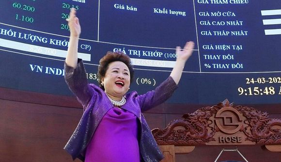 Hàng loạt sếp SeaBank mua cổ phiếu ưu đãi bằng nửa thị giá