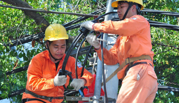 Chuyên gia lo EVN có thêm quyền tăng nhưng không chủ động giảm giá điện