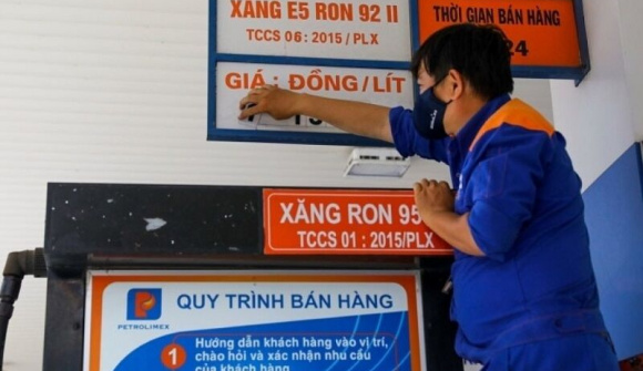 Đề xuất điều hành giá xăng dầu cố định vào thứ 5 hàng tuần