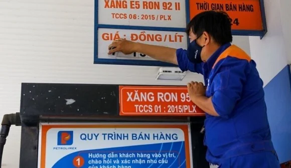Đề xuất điều hành giá xăng dầu cố định vào thứ 5 hàng tuần