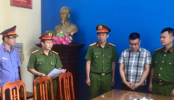 Khởi tố Trưởng phòng kinh doanh, Công ty Bảo Việt Hà Nam