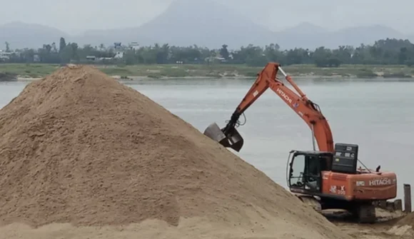 Hà Nội yêu cầu kiểm tra ngay việc tổ chức đấu giá 3 mỏ cát