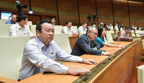 Lùi việc thông qua dự án Luật Đất đai (sửa đổi) sang kỳ họp sau