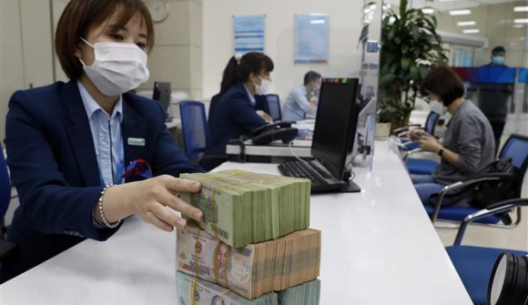 Lãi suất bình quân liên ngân hàng tiếp tục giảm