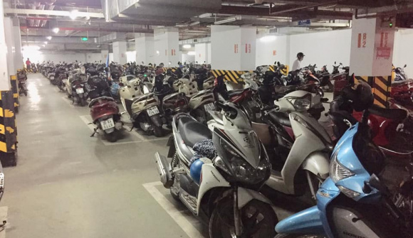 Hà Nội yêu cầu không sạc pin xe điện qua đêm tại các chung cư mini