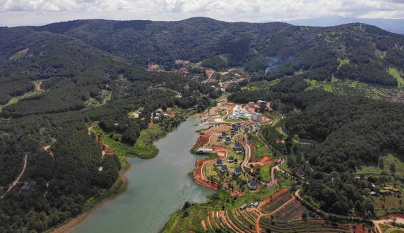 Dự án du lịch nghỉ dưỡng cao cấp hơn 2.000 tỷ đồng ở hồ Tuyền Lâm được xem xét gia hạn