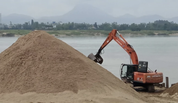 Hà Nội thông tin kết quả rà soát, kiểm tra việc đấu giá 3 mỏ cát