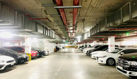 “Làn sóng” tăng phí trông giữ xe ô tô tại chung cư, TTTM Hà Nội