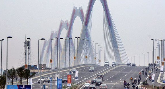 Phân luồng giao thông trong thời gian kiểm định cầu Thanh Trì, Nhật Tân