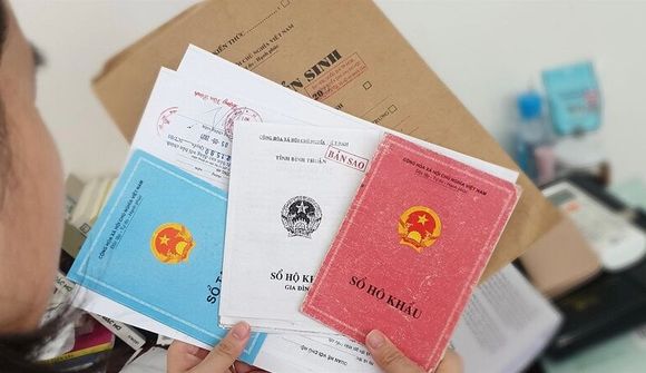 Thủ tướng yêu cầu thực hiện nghiêm việc bỏ sổ hộ khẩu, sổ tạm trú giấy