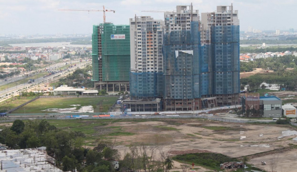 Căn hộ giá 50 triệu đồng/m2 đang rao bán tràn lan: Đánh thuế có hiệu quả?