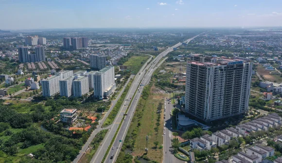 “Cơn gió ngược” trên thị trường địa ốc