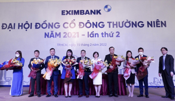 Bà Lương Thị Cẩm Tú bị HĐQT Eximbank miễn nhiệm chức danh Chủ tịch