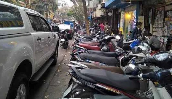 Bí thư Hà Nội: Chưa phải thời điểm phù hợp để cho thuê vỉa hè, lòng đường