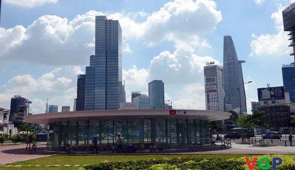 Cận cảnh ga ngầm lớn nhất tuyến metro số 1