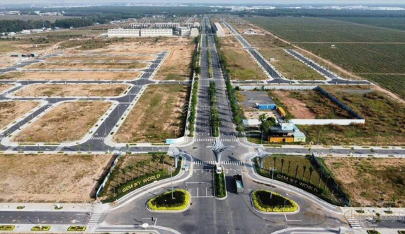 Bán “lúa non” ở dự án hơn 5.700 tỷ đồng, công ty con của Đất Xanh đối diện án phạt