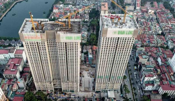 Nhà ở giá rẻ và trung cấp “biến mất”, người dân TP.HCM đang phải chi trung bình 9,39 tỷ đồng/căn khi mua nhà