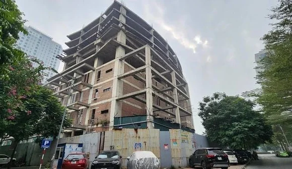 Chủ dự án Hanoi Time Tower xây dang dở rồi bỏ hoang công bố dừng hoạt động