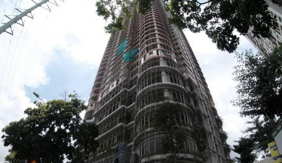 Ngắm nhìn dự án QMS Top Tower đắp chiếu suốt 5 năm bất ngờ “hồi sinh”, rao bán tới 73 triệu/m2