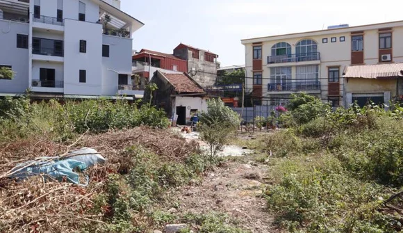 Xót xa cảnh dự án “đất vàng” xây cao ốc bị Tập đoàn Bảo Việt bỏ hoang giữa Thủ đô