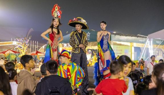 Hội chợ Mùa Thu lần Thứ nhất - 2025: “Cực phẩm” ẩm thực – “Đại tiệc ăn chơi" hot nhất thời điểm này