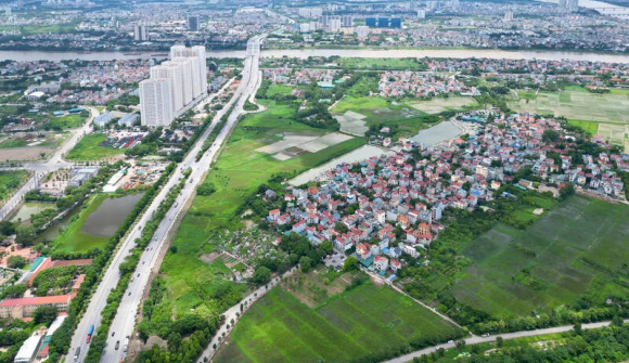 Giá đất ngoại thành Hà Nội “nhảy vọt”, có nơi tăng đến 50% trong bảng giá đất mới