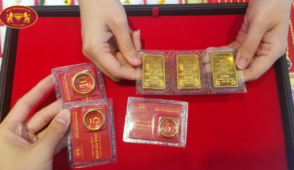 Giá vàng thế giới quay đầu giảm, SJC và vàng nhẫn vượt mốc 154 triệu đồng/lượng