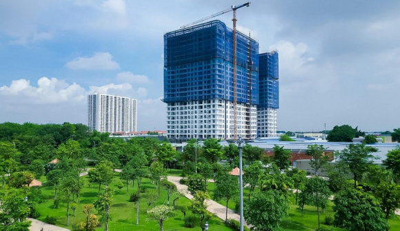 Chung cư cao cấp áp đảo TP.HCM, người mua nhà ở thực “chạy dạt” về vùng ven