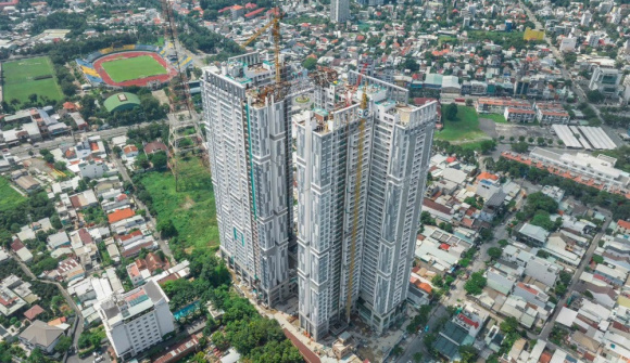 Kinh doanh kém sắc, nhiều doanh nghiệp bất động sản gây bất ngờ khi trả lương lãnh đạo tăng cả tỷ đồng