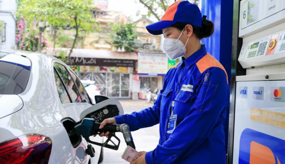 Giá xăng trong nước có thể giảm mạnh vào ngày mai (13/3)
