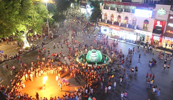 Hà Nội sẽ đền bù bằng đất ở Đông Anh với mức cao nhất cho các hộ dân di dời để xây quảng trường sát hồ Hoàn Kiếm