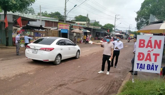 Chuyên gia vẫn bất đồng trong việc đánh thuế bất động sản