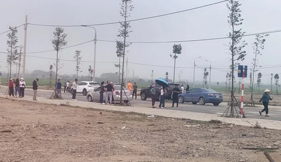 Đất nhiều làng quê "sốt nóng" theo sáp nhập, chuyên gia cảnh báo bài học khi Hà Tây về với Hà Nội