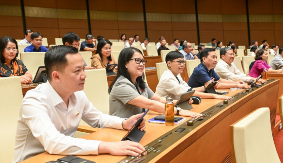 Quốc hội thông qua Nghị quyết thí điểm một số cơ chế, chính sách đặc thù phát triển nhà ở xã hội