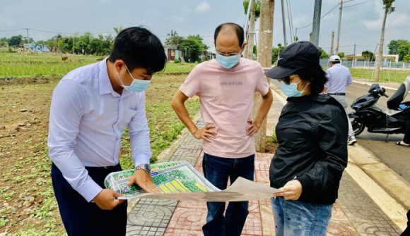 Bộ Tài chính muốn đánh thuế 20% với phần lãi từ giao dịch nhà và đất