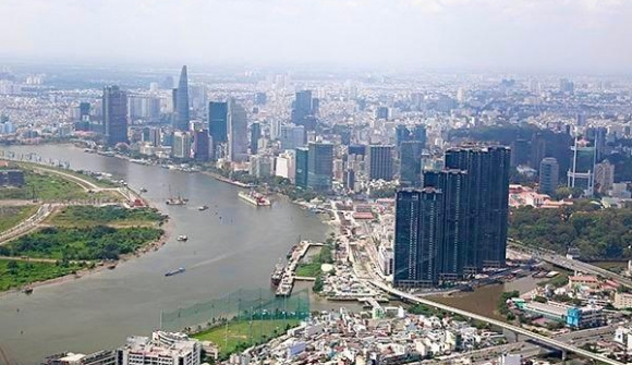 Thu từ nhà và đất ở TP.HCM tăng sốc 870% trong 4 tháng đầu năm