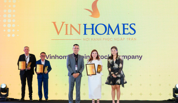 Vinhomes lần thứ 10 được Hubexo Asia Awards vinh danh là chủ đầu tư hàng đầu