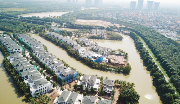 Giao dịch biệt thự, nhà phố ở TP.HCM và vùng ven gần như “có như không”